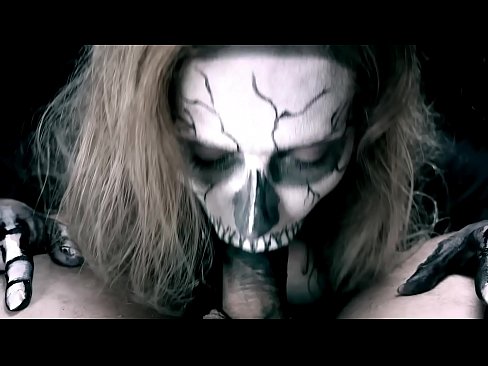 ❤️ Demon ti fi souse kòk chante ak bouch nwa li ak vale kom. ❤ Videyo fout nan pònografi ht.verhentai.ru ❌❤